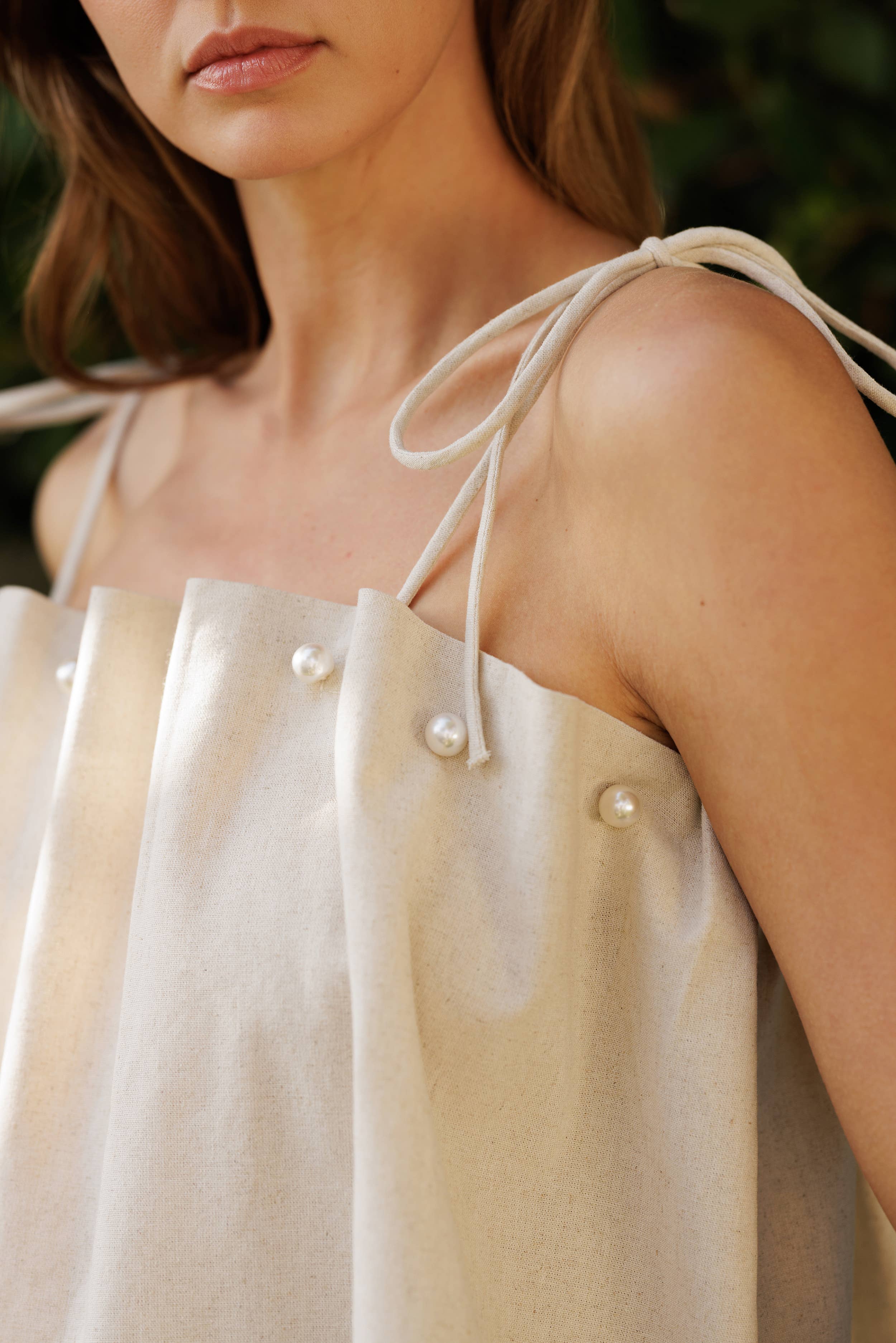Seaside Pearl Embellished Linen Top: 2 TONE LINEN